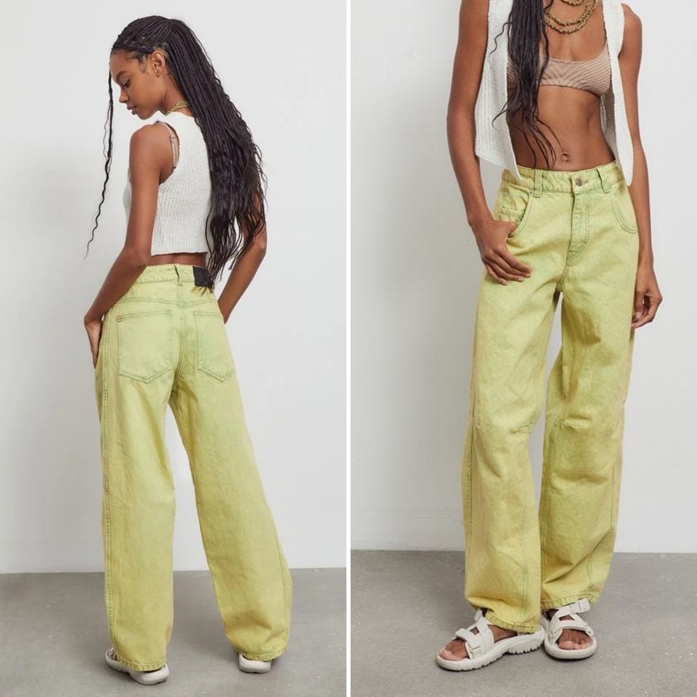 Urban Outfitters BDG Rih Extreme Barrel Mid-Rise Jean in Highlighter Yellow